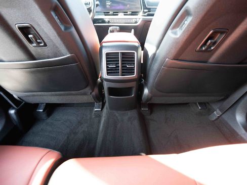 Used 2024 Kia Sportage SX AWD/4WD image 22