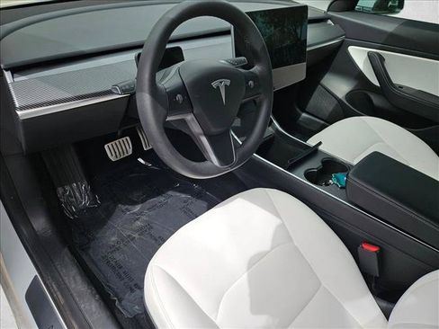 Used 2019 Tesla Model 3 Performance AWD/4WD image 9