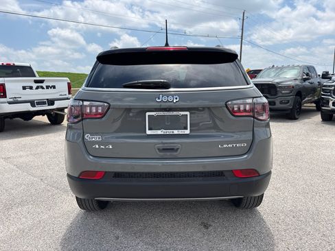 Used 2024 Jeep Compass Limited AWD/4WD image 5