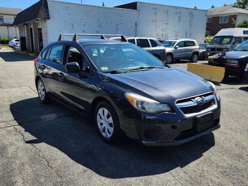 Used 2013 Subaru Impreza 2.0i image 2