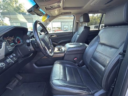Used 2018 GMC Yukon Denali w/ Denali Ultimate Package AWD/4WD image 9