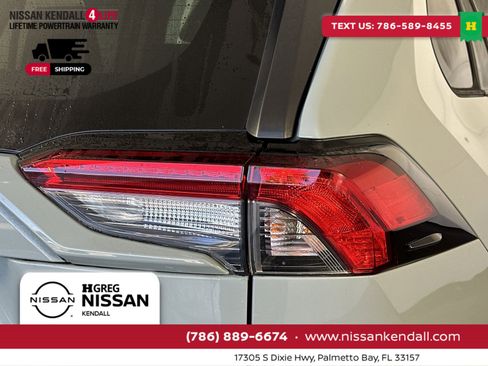 Used 2020 Toyota RAV4 XLE image 29