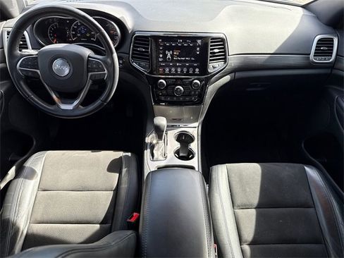 Used 2021 Jeep Grand Cherokee Laredo X image 11