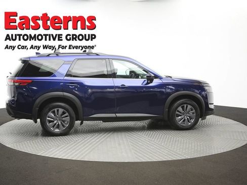 Used 2023 Nissan Pathfinder SV AWD/4WD image 47