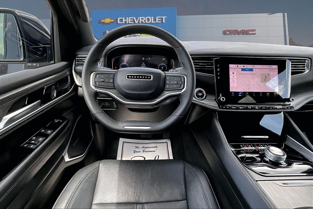 Used 2024 Jeep Wagoneer Series II AWD/4WD image 9