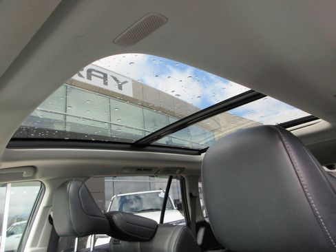 Used 2024 Toyota Grand Highlander Platinum image 18