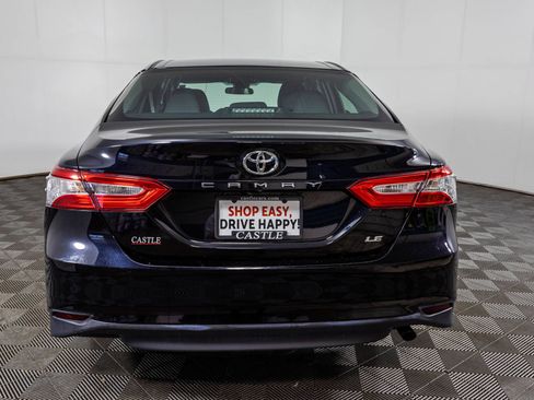 Used 2018 Toyota Camry LE FWD image 14