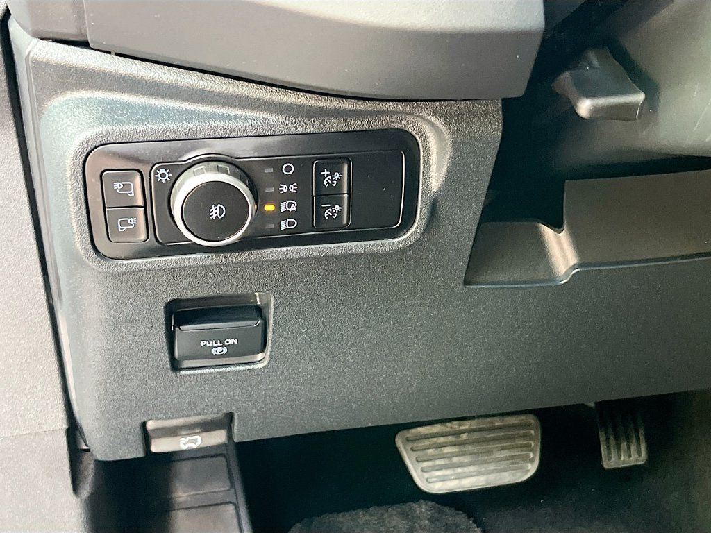 Used 2025 Ford Bronco Outer Banks AWD/4WD image 10