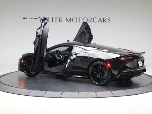 Used 2025 McLaren GTS RWD image 16