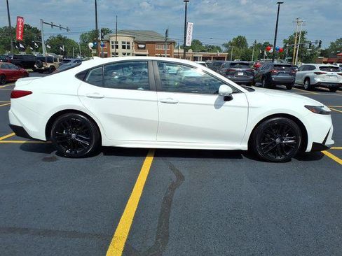 Certified 2025 Toyota Camry SE FWD image 23