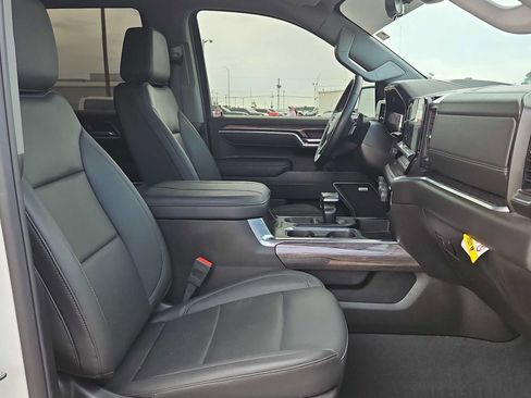 Used 2025 Chevrolet Silverado 1500 LTZ w/ Technology Package AWD/4WD image 18