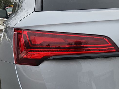 Used 2023 Audi Q5 2.0T Premium Plus w/ Premium Plus Package image 10