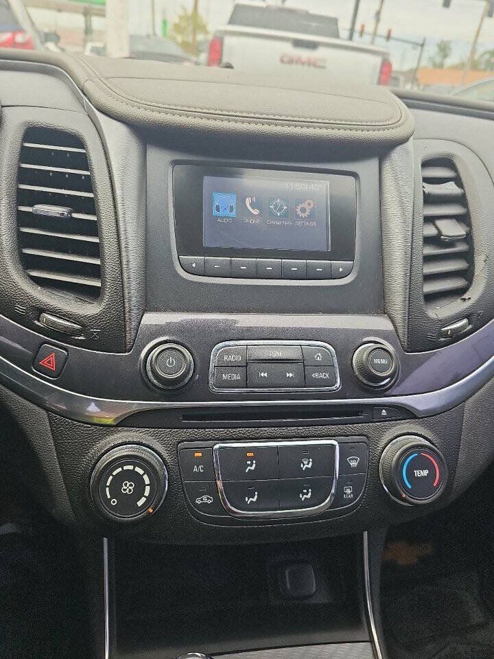 Used 2015 Chevrolet Impala LT FWD image 14