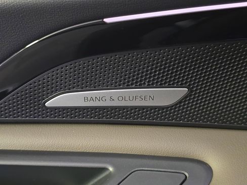 New 2025 Audi Q5 Prestige image 8