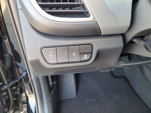 Used 2026 Kia Seltos LX FWD image 25