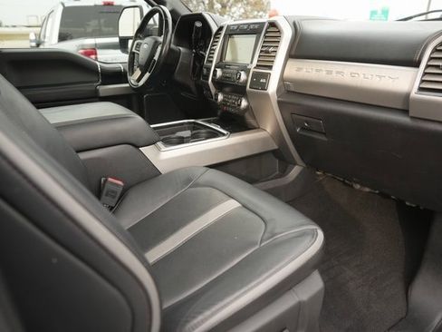 Used 2019 Ford F250 Platinum w/ Platinum Ultimate Package image 18