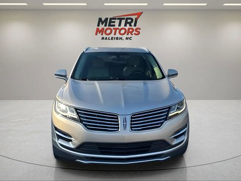 Used 2017 Lincoln MKC Reserve image 4