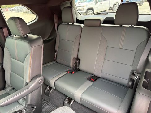 Used 2025 GMC Acadia AT4 w/ LPO, Floor Liner Package image 35