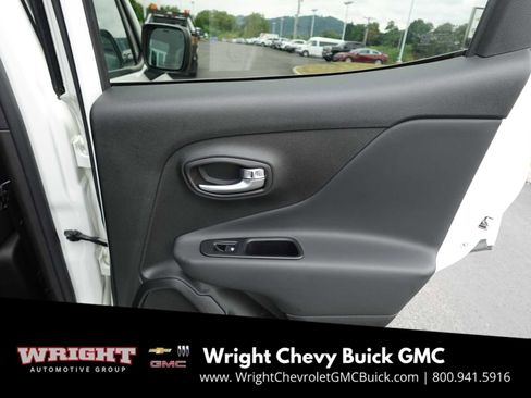 Used 2022 Jeep Renegade Latitude image 23