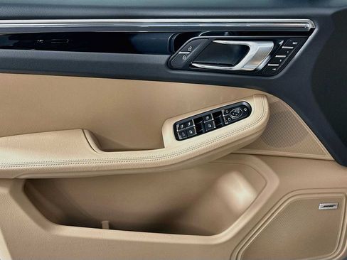 New 2026 Porsche Macan AWD/4WD image 11