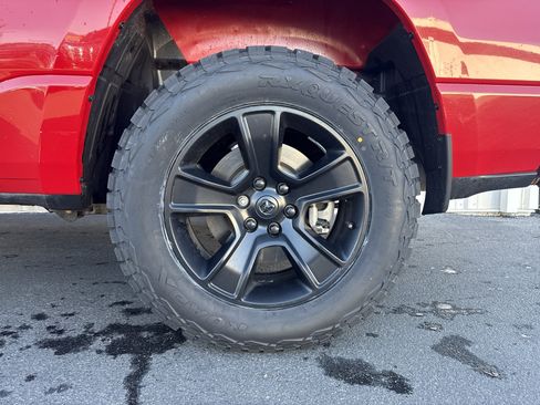 Used 2020 RAM 1500 Big Horn image 3