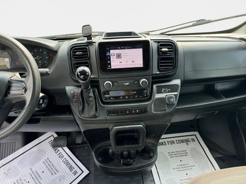 Used 2023 RAM ProMaster 2500 FWD image 12
