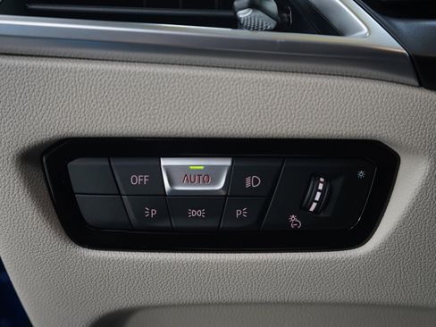 Used 2025 BMW i4 xDrive40i w/ M Sport Package AWD/4WD image 25