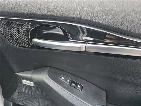 Used 2023 Kia Seltos SX image 24