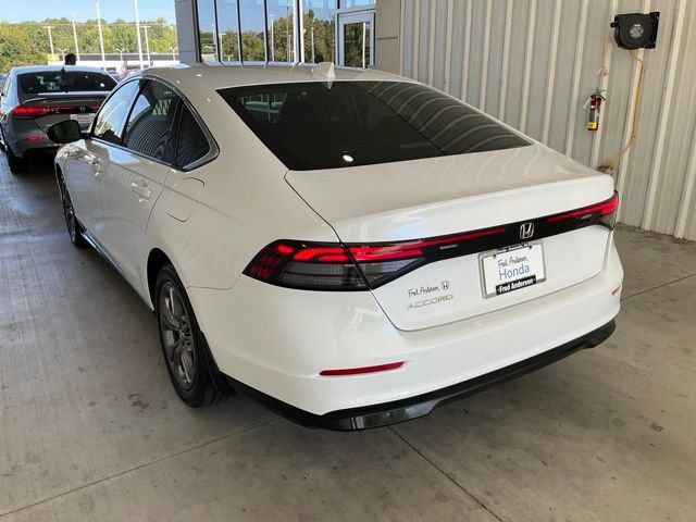 Used 2024 Honda Accord EX image 19