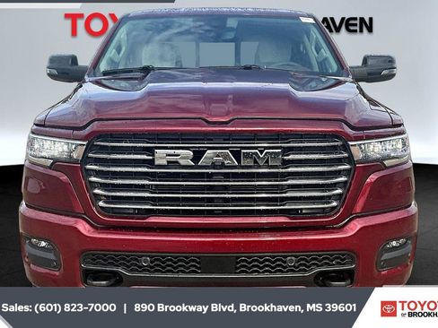 Used 2026 RAM 1500 Laramie AWD/4WD image 3