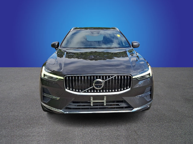 Used 2022 Volvo XC60 B5 Inscription w/ Advanced Package AWD/4WD image 2