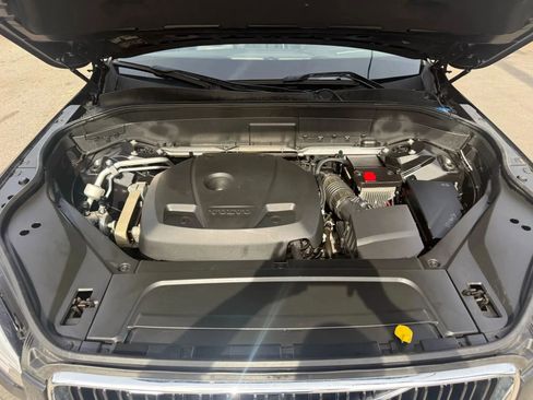 Used 2019 Volvo XC90 T6 Momentum w/ Protection Package Premier AWD/4WD image 26