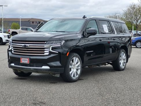 Used 2022 Chevrolet Suburban High Country w/ Max Trailering Package AWD/4WD image 40