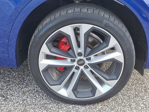 Certified 2025 Audi Q5 2.0T Premium Plus w/ Premium Plus Package image 8