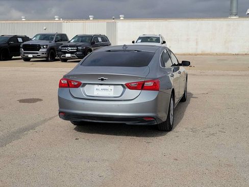 Used 2025 Chevrolet Malibu LT FWD image 8