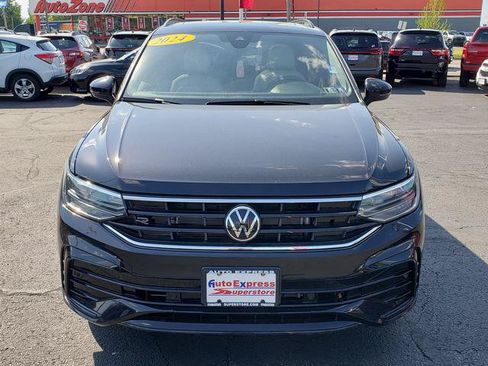 Used 2024 Volkswagen Tiguan SE R-Line AWD/4WD image 10