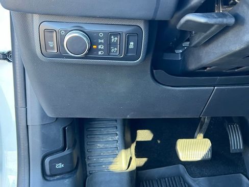 Used 2022 Ford Mustang Mach-E Select image 30