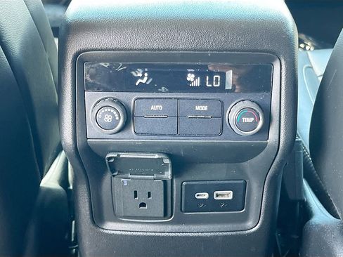 Used 2020 GMC Acadia SLT w/ Trailering Package FWD image 25