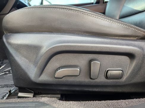 Used 2017 Subaru Outback 2.5i Limited image 13