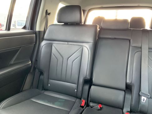 Used 2025 Hyundai Santa Fe SEL image 38