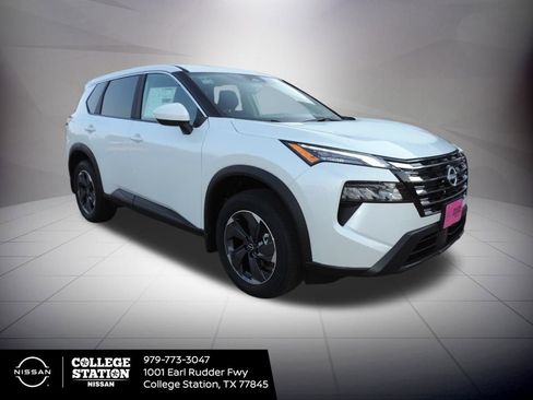 New 2026 Nissan Rogue SV image 3