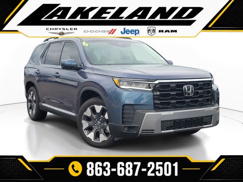 Used 2026 Honda Pilot Touring image 1