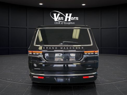Used 2022 Jeep Grand Wagoneer Series II AWD/4WD image 6