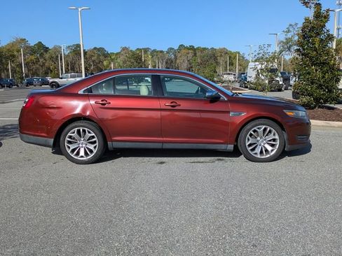 Used 2015 Ford Taurus Limited image 2