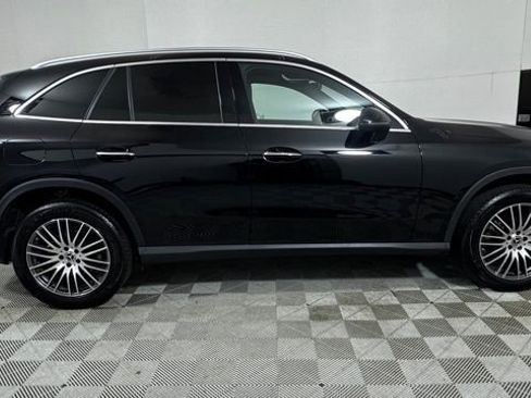 Used 2024 Mercedes-Benz GLC 300 4MATIC image 8