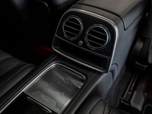 Used 2016 Mercedes-Benz S 63 AMG 4MATIC Coupe image 32