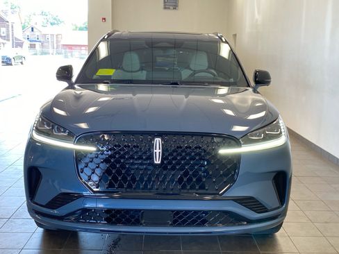 New 2026 Lincoln Aviator Black Label AWD/4WD image 10