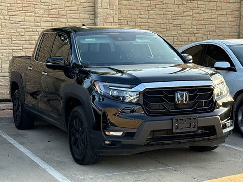 Used 2023 Honda Ridgeline RTL-E image 3