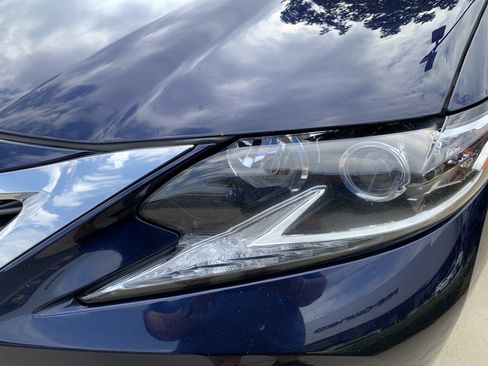 Used 2017 Lexus ES 350 w/ Premium Package FWD image 6