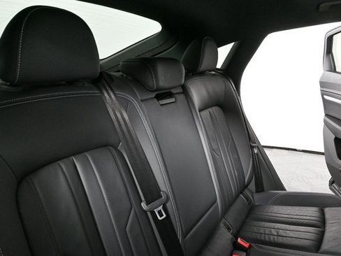 Used 2024 Audi Q8 e-tron Premium image 23